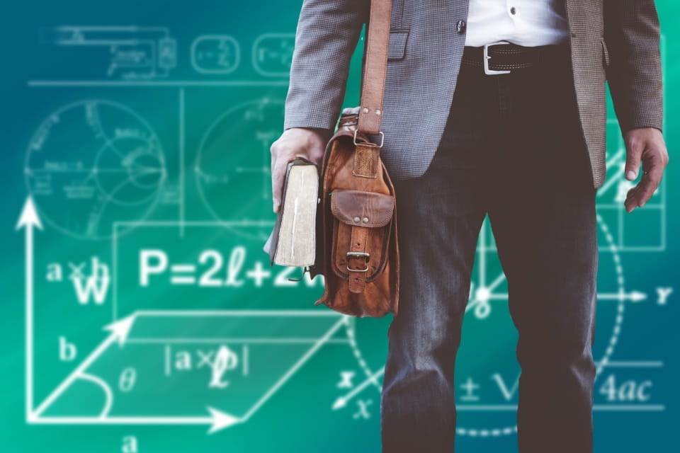 客厅放什么鲜花插花好,客厅摆放什么鲜花对身体有益